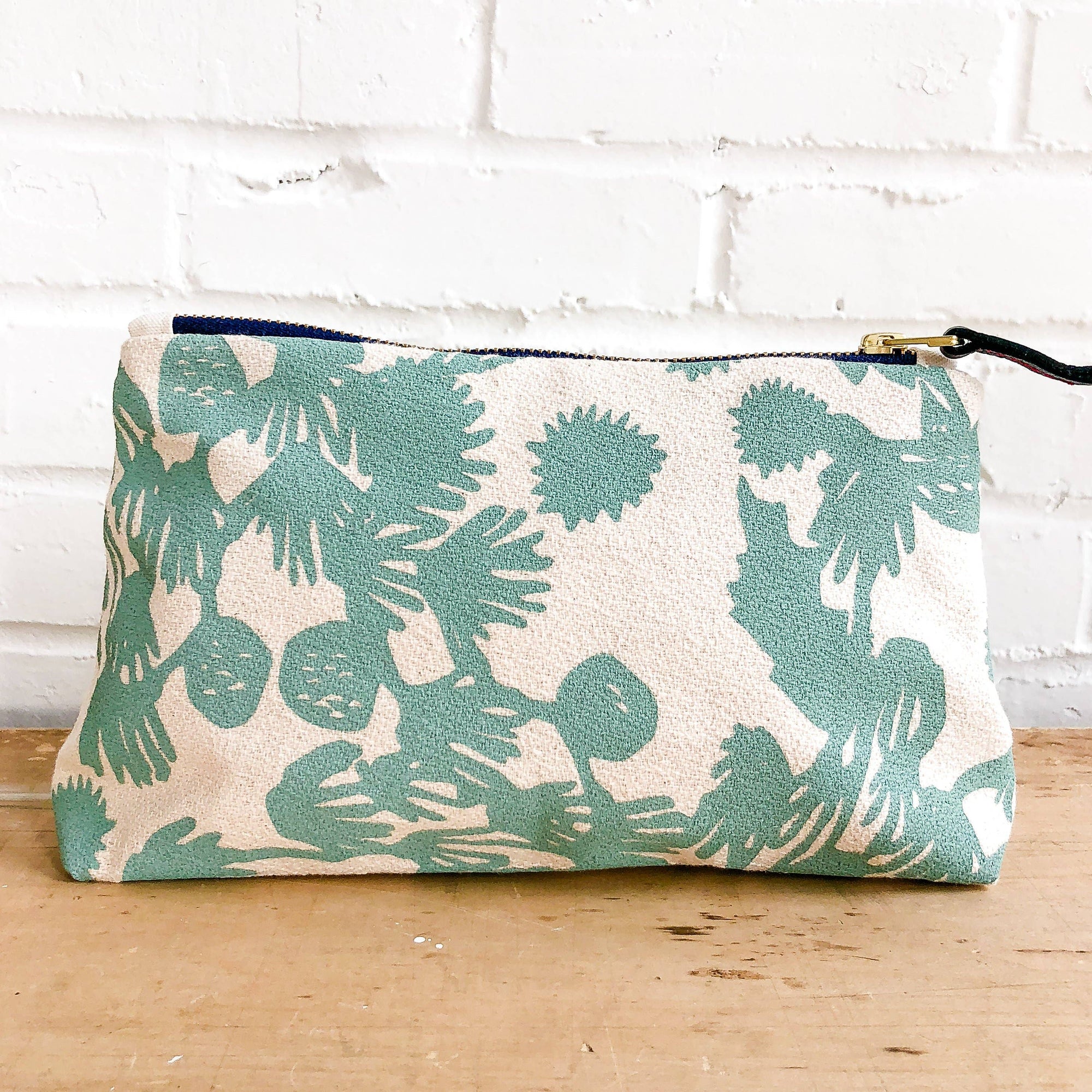 Makeup Zipper Bag : Blue Deep Woods