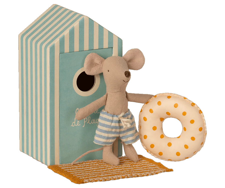 Beach Mice - Little Brother in Cabin