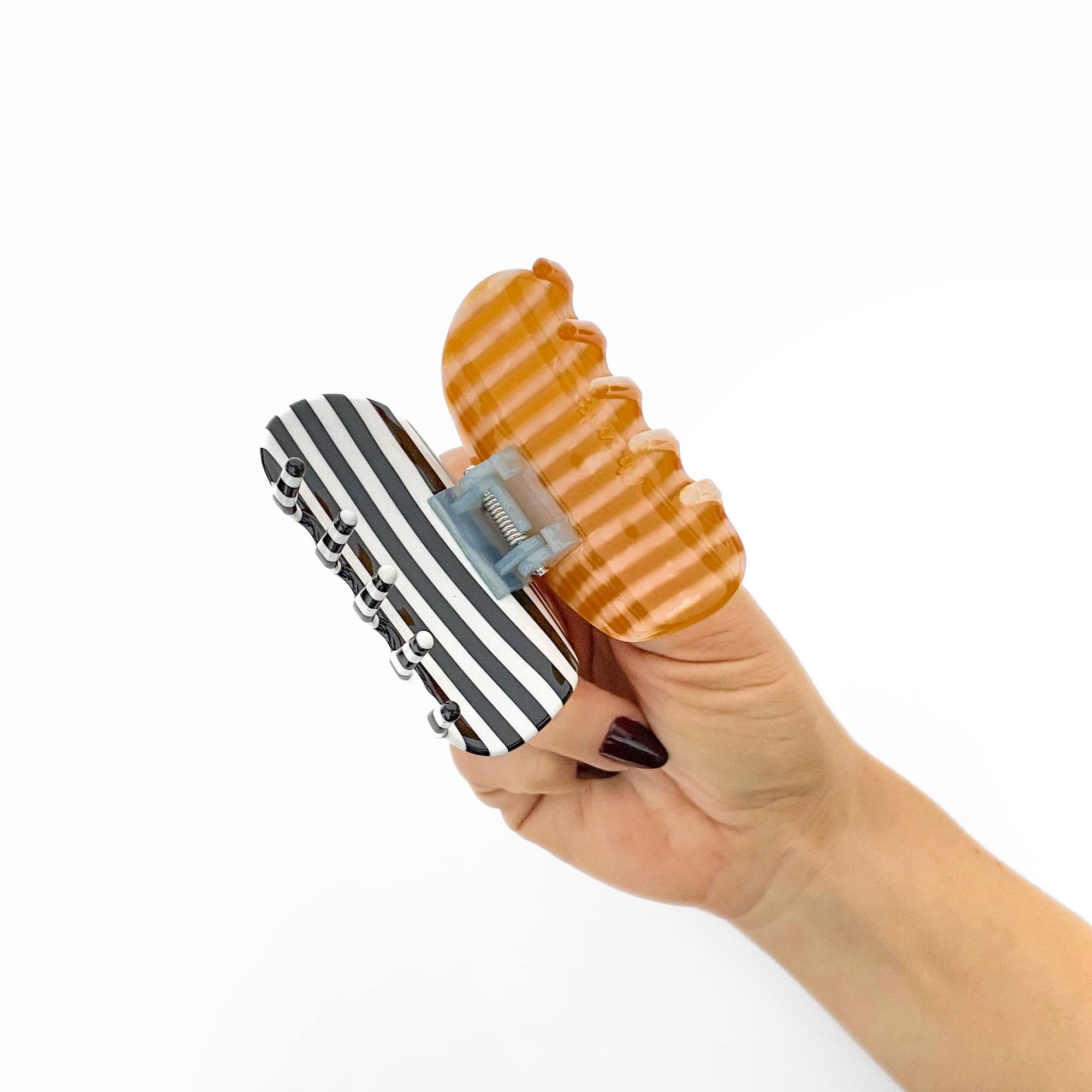 Juno Claw in Stripes