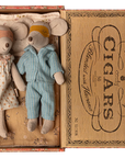Mum and Dad in Cigar Box