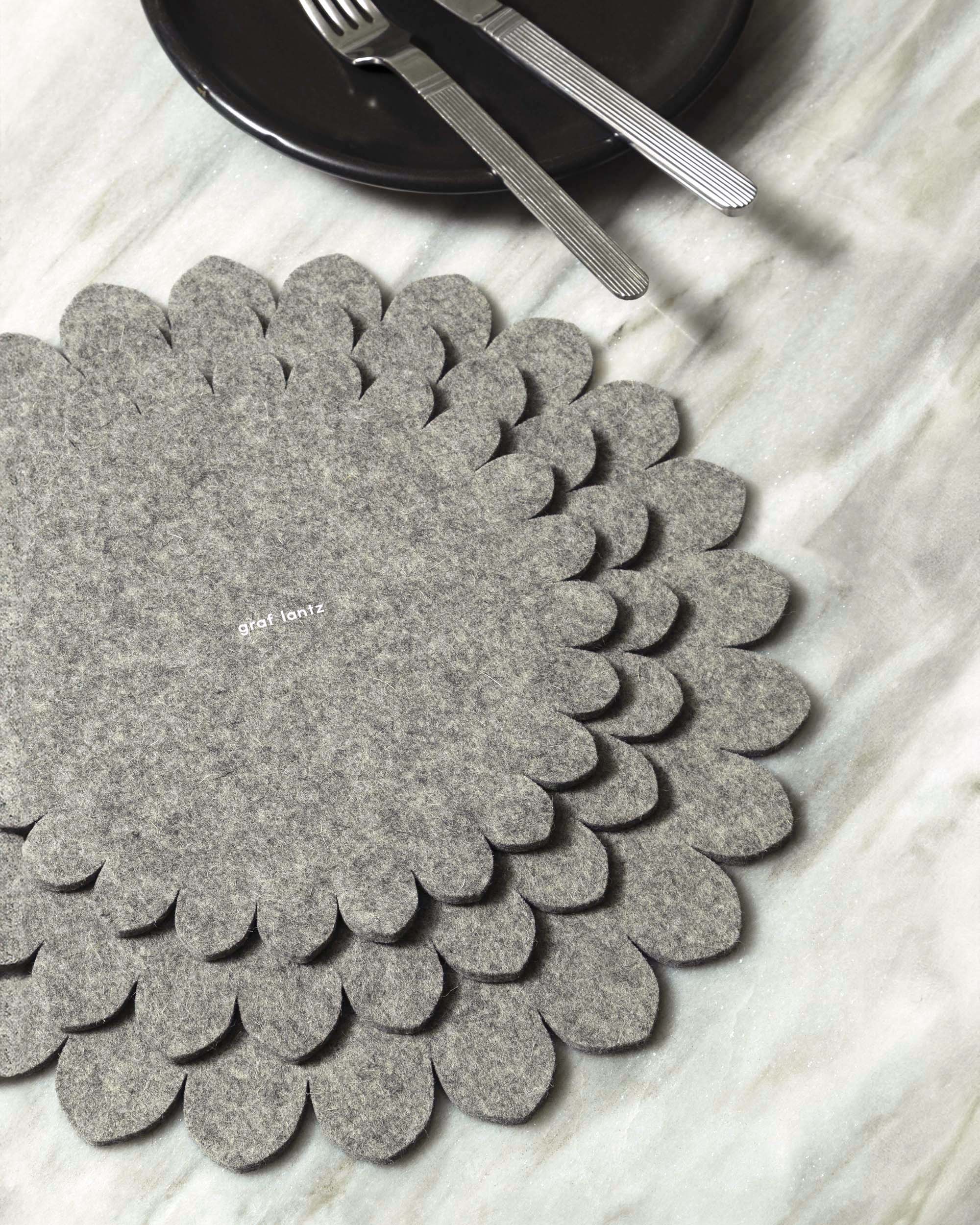 Crest Felt Trivet 8" - Granite
