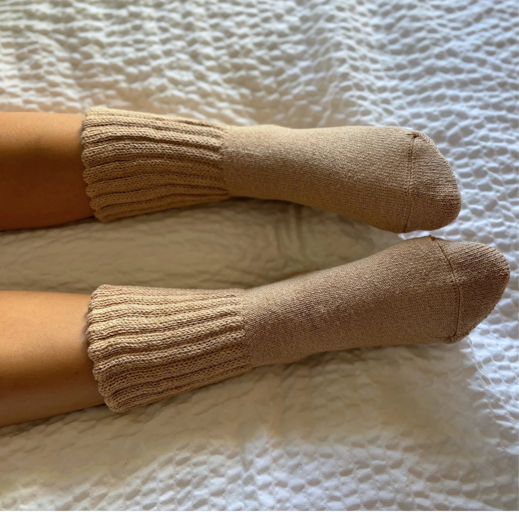 Airy Organic Cotton Ribbed Cuff Crew Socks - LATTE
