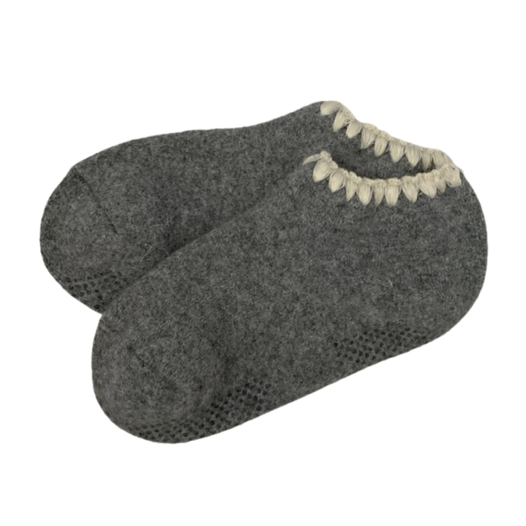 Hamaguri Angora Slipper Socks - M