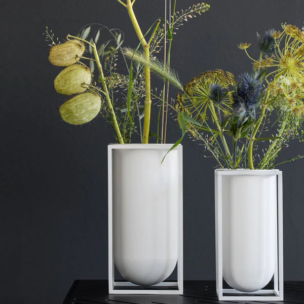 Kubus Vase Lily - White