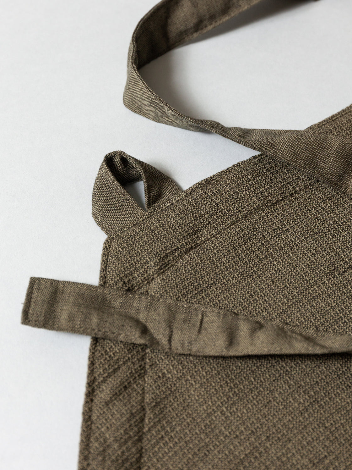 Moku Linen Apron Olive
