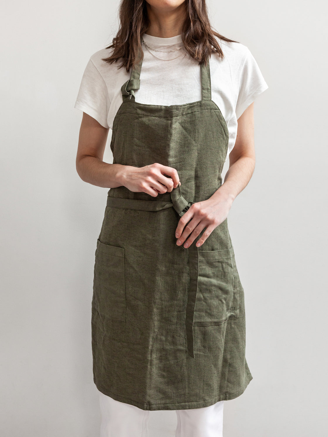 Moku Linen Apron Olive