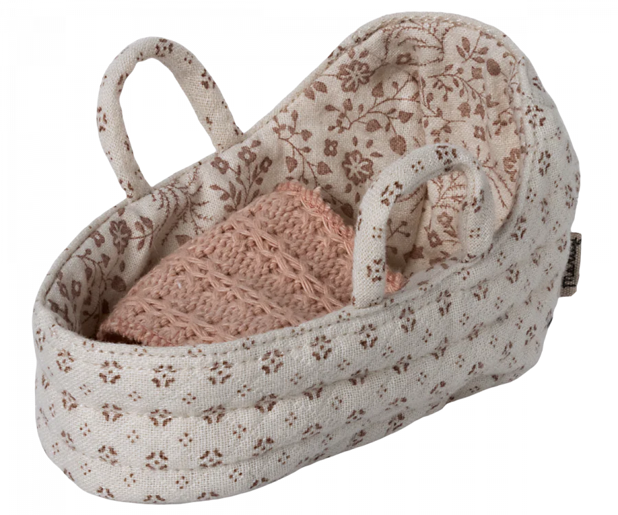 Carry Cot for Baby Mouse