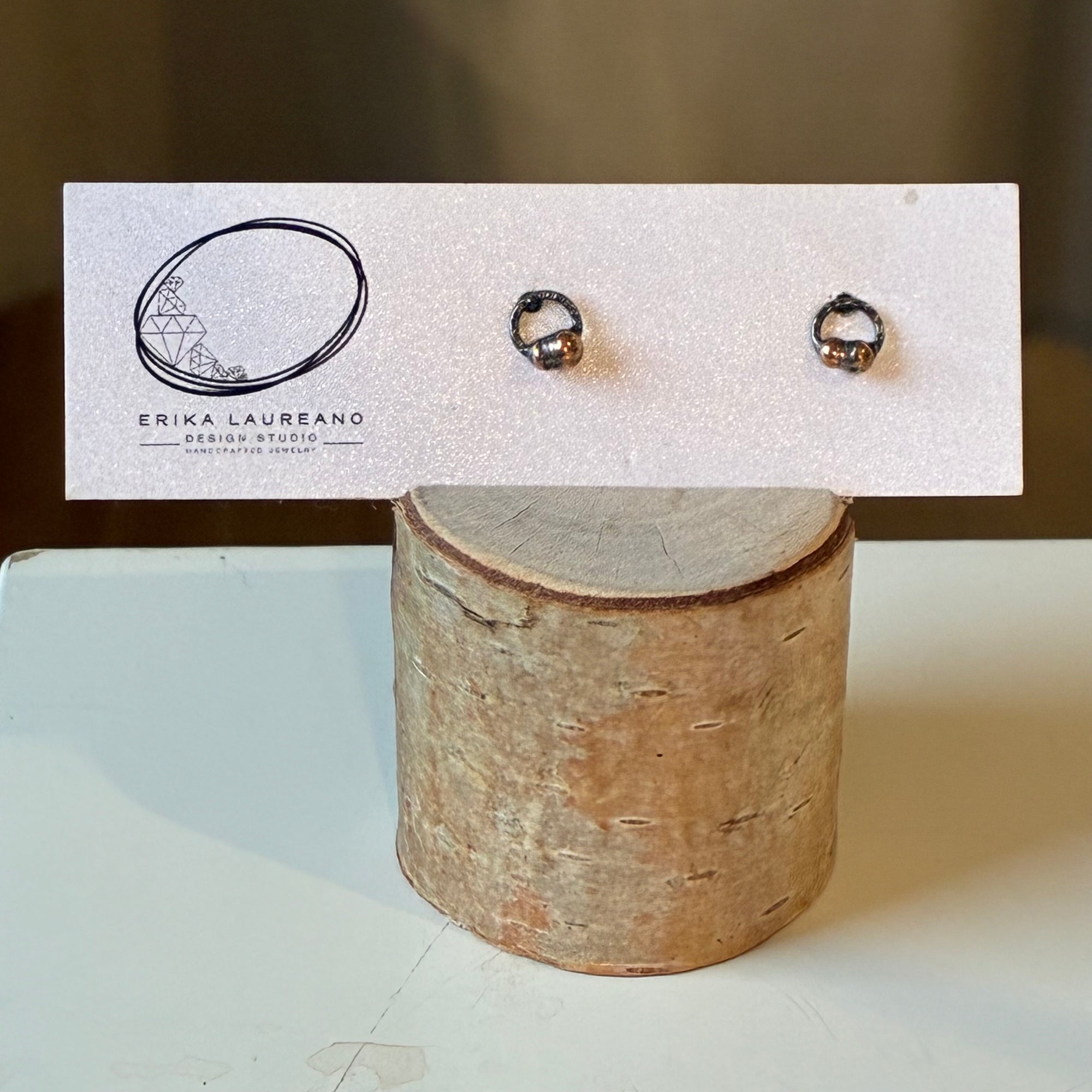 EL026-23 Circle Seed Studs