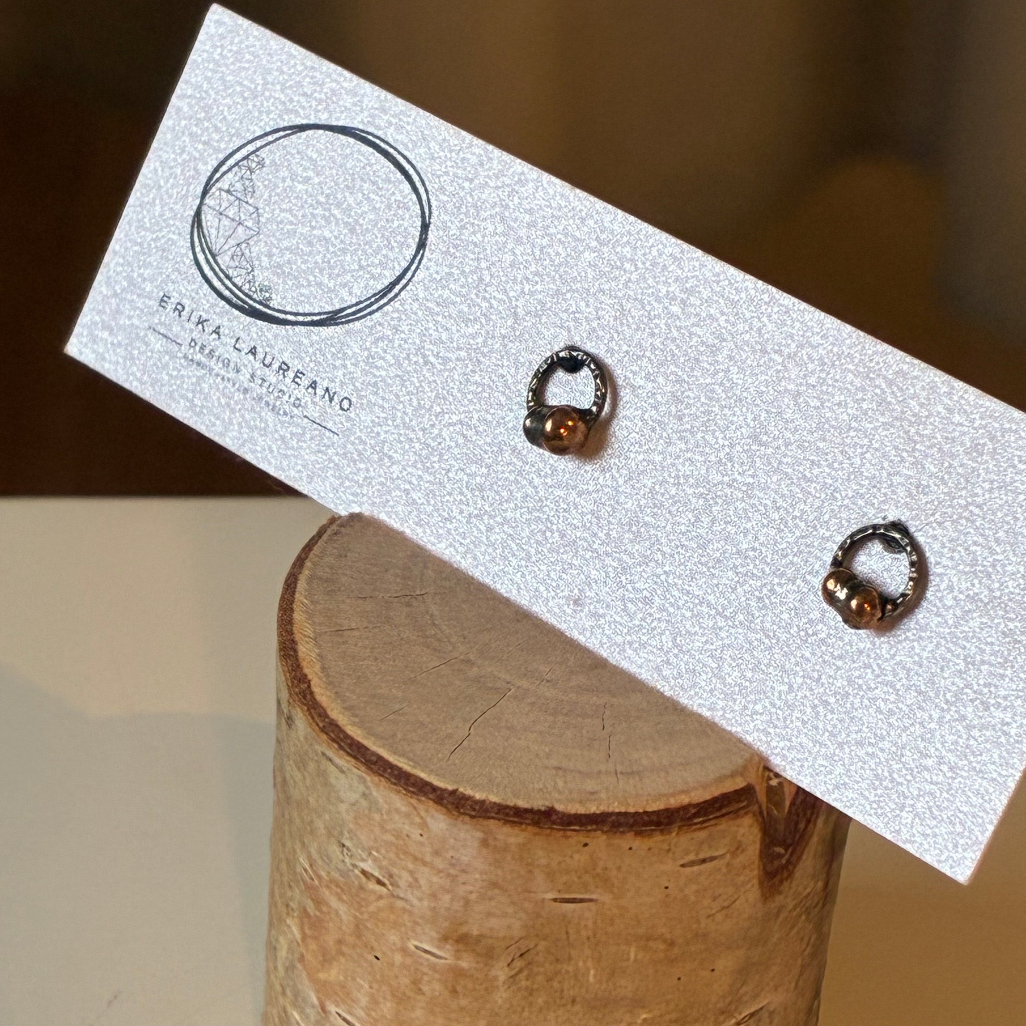 EL026-23 Circle Seed Studs