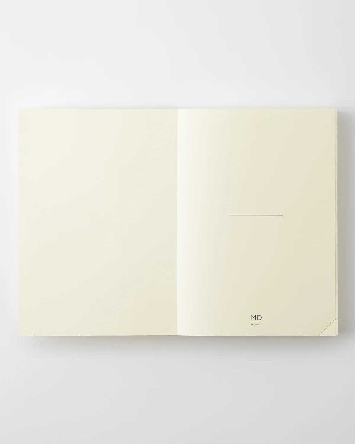MD 1 Day 1 Page Journal A5 - DOT GRID